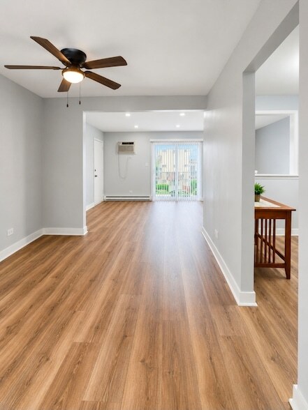 Building Photo - 4208 Bonhill Dr