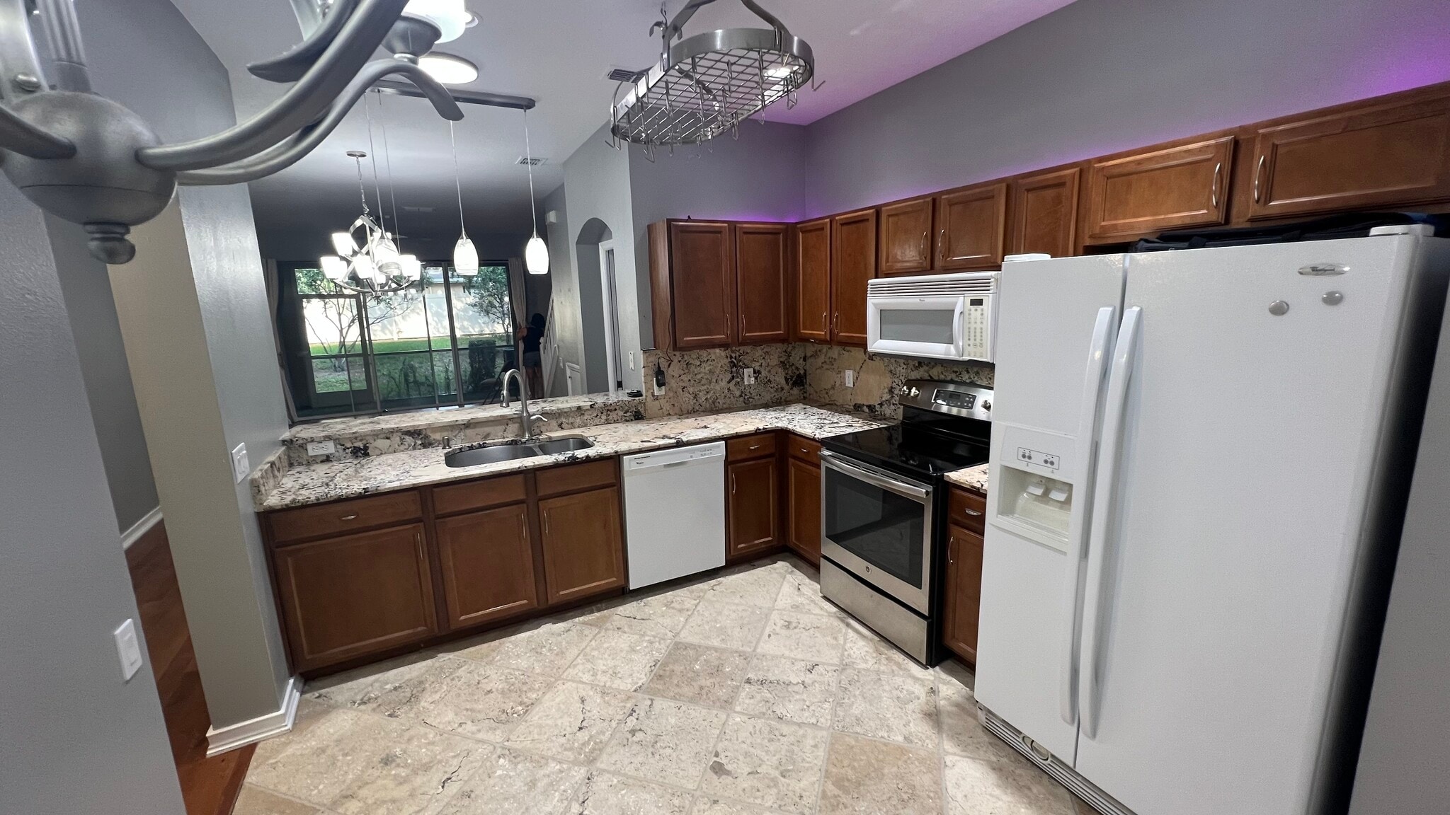 Kitchen - 4219 Key Thatch Dr