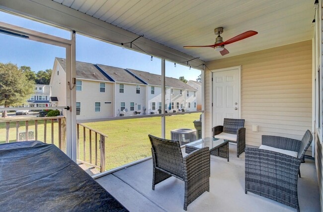 Building Photo - 132 Woodward Rd