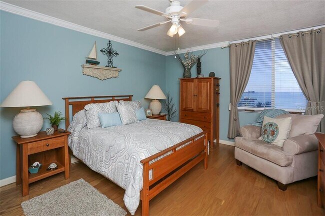 Building Photo - 1770 Benjamin Franklin Dr