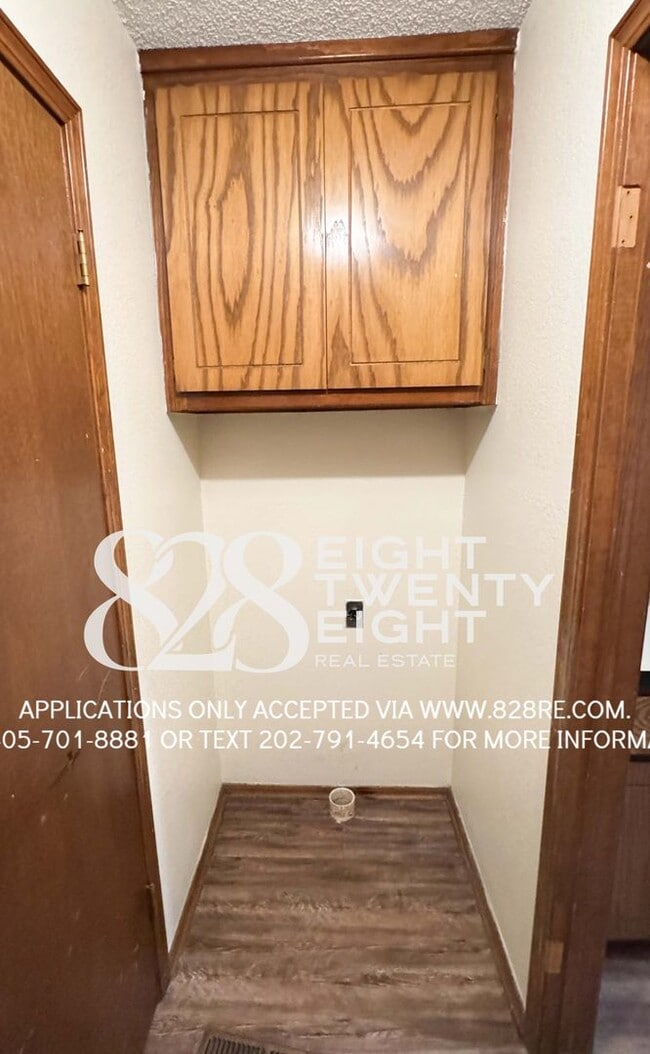 Building Photo - *COMING SOON for May-June 2026 Move in! West Norman 2 Bed/2 Bath Duplex with Two-Car Garage