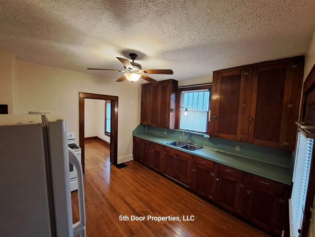 Kitchen - 6312 Louisville St NE