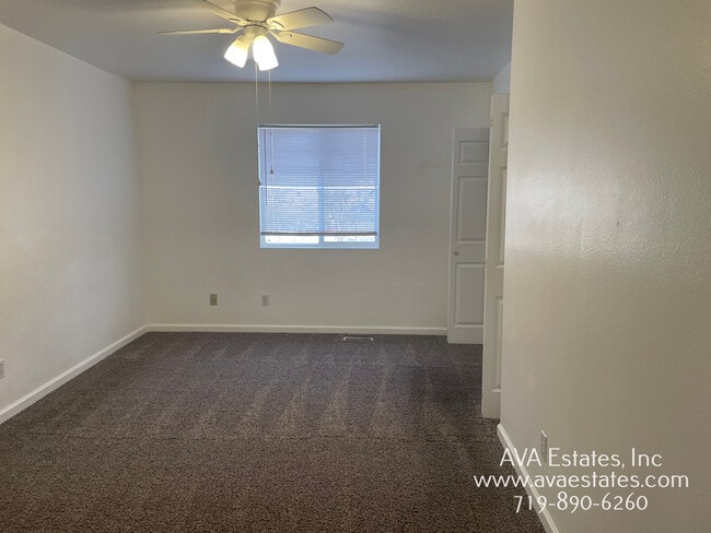 Building Photo - 1815 Montezuma Rd