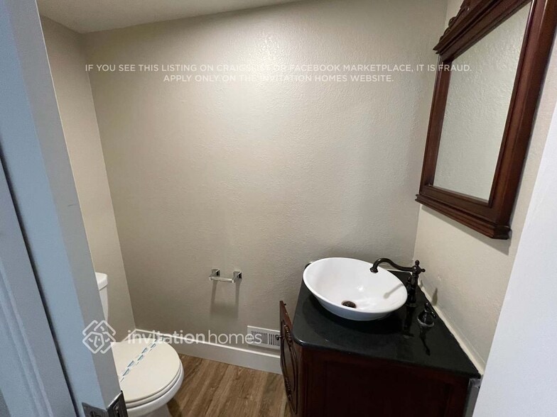 Building Photo - 4939 Orinda Way
