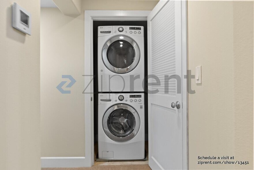 Building Photo - 467 Crab Apple Terrace