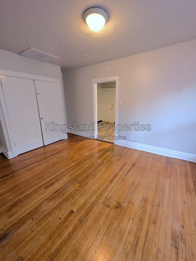 Building Photo - 4982 Oleatha Ave