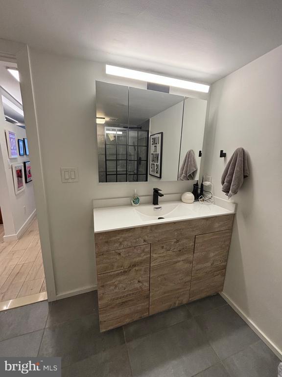 Building Photo - 2510 Virginia Ave NW