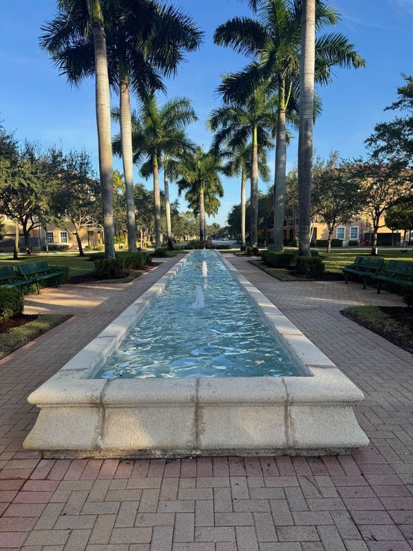 Building Photo - 430 SW 147th Ave