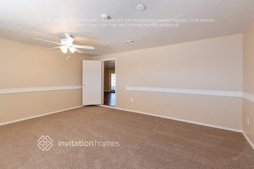 Building Photo - 7250 W Glenrosa Ave