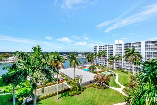 Building Photo - 3300 S Ocean Blvd