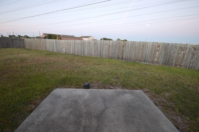 Building Photo - 22206 Hesse Ct