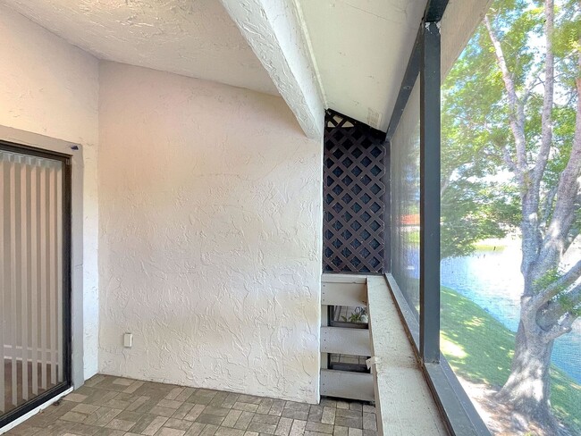 Building Photo - One-Bedroom Second Floor Condo in Winterset Community