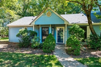 Building Photo - 1801 Timber Oaks Rd