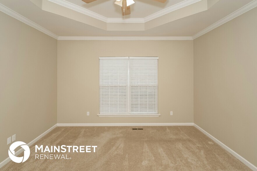 Building Photo - 30 Meadows Dr