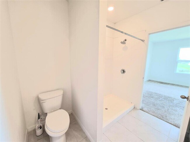 Building Photo - 2375 Brassie Ct