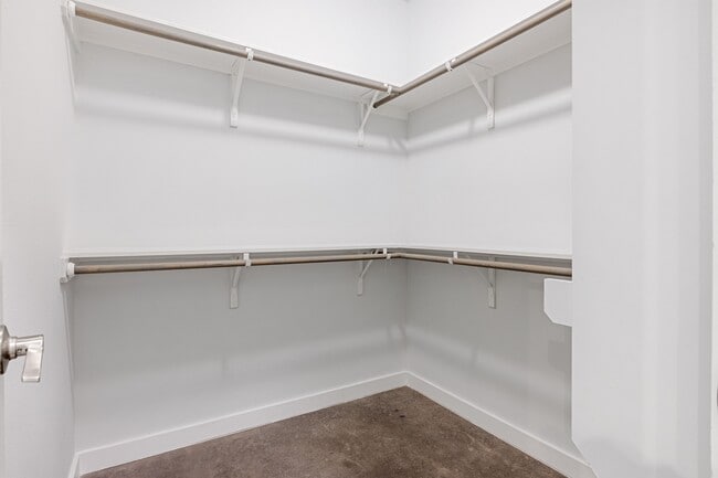 Building Photo - 1114 N Olive St