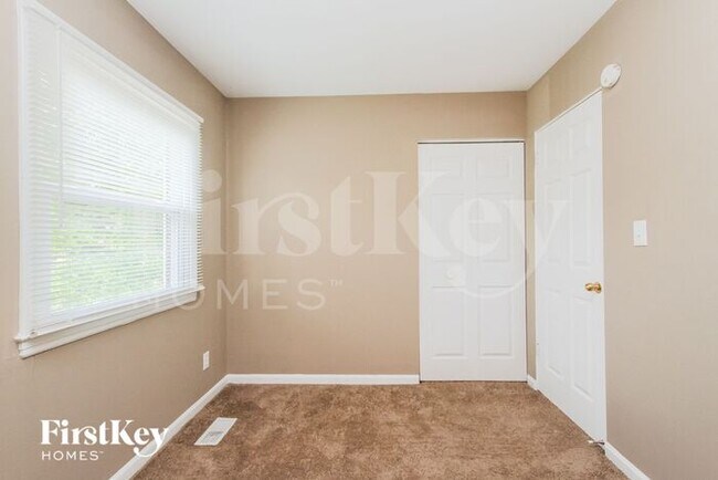 Building Photo - 612 S Jefferson St