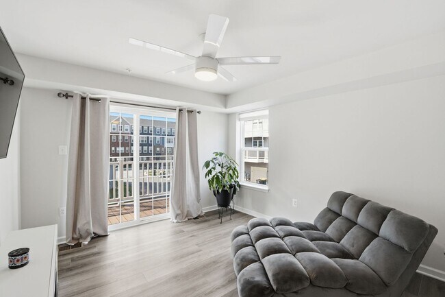 Building Photo - Step into a beautifully designed contemporary residence that exudes style and comfort at every turn.