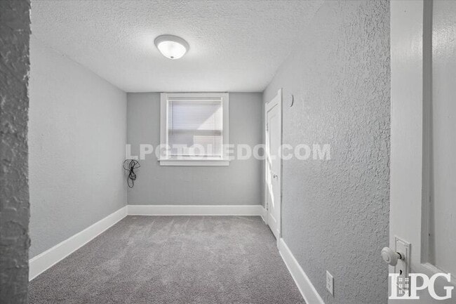 Building Photo - 1012 Idaho St