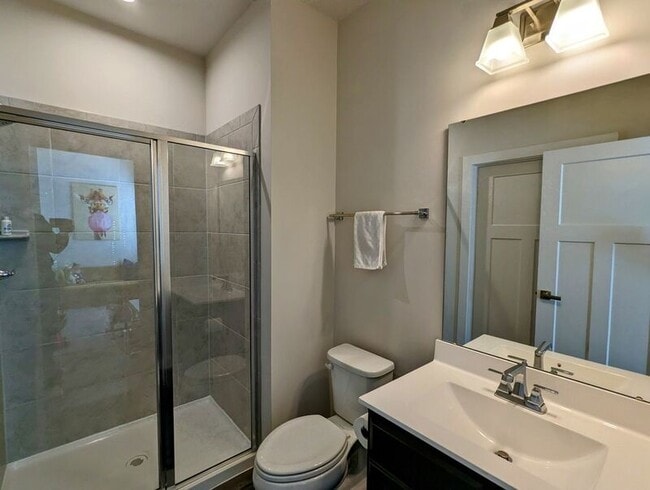 Building Photo - 3836 Knighton Cir