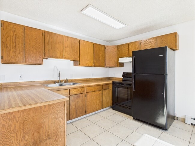 Building Photo - 614 Ouida Way