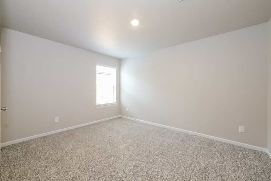 Building Photo - 12721 Carrara Ln
