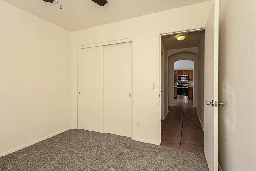 Building Photo - 8415 W Monterey Way
