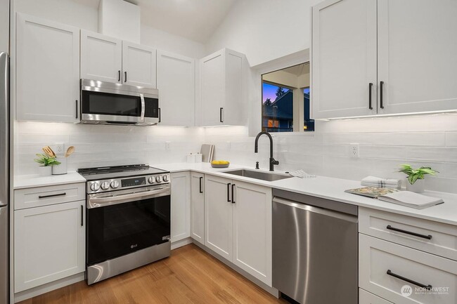 Building Photo - Brand New Magnolia 3bed 2bath Home