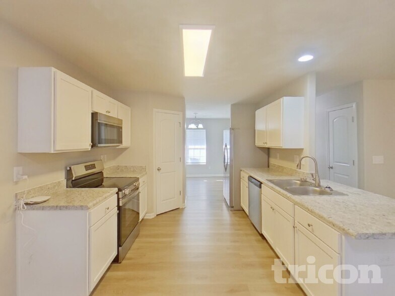 Building Photo - 631 Buckskin Rd