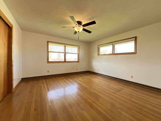 Building Photo - 3170 Asbury Rd