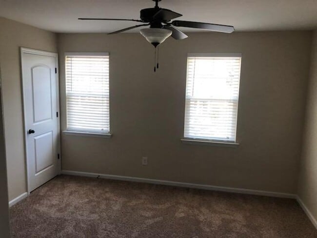 Building Photo - 2 bedroom, 2.5 bath townhouse in Sneads Ferry Justice Farm Townhome community