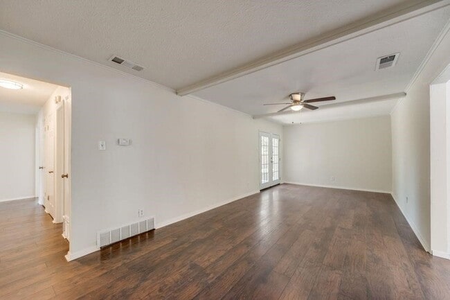 Building Photo - 10434 Springhaven Dr