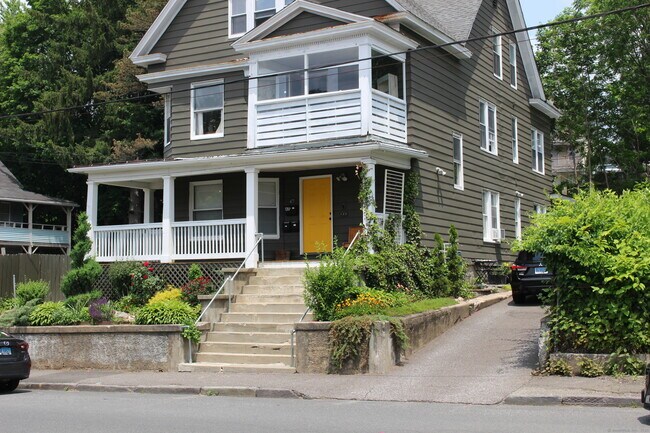 Primary Photo - 47 Laurel St