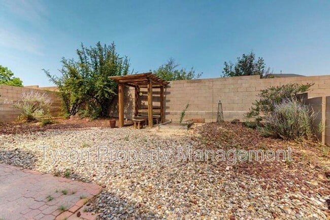 Building Photo - 10027 Silverton Dr NW