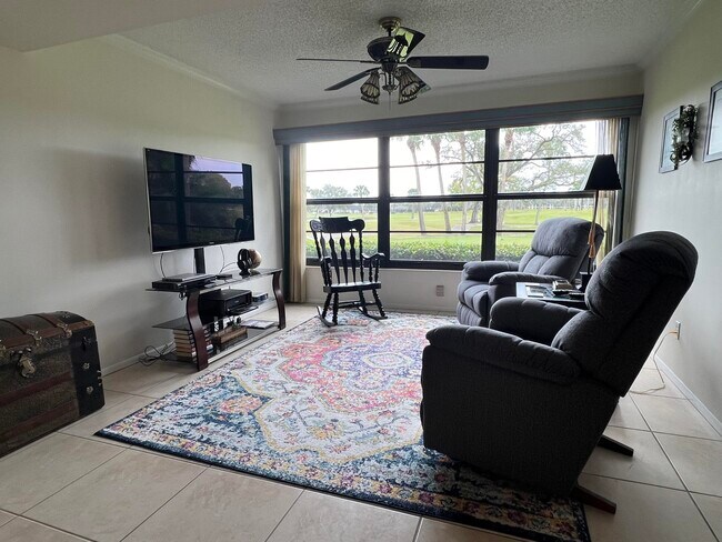 Building Photo - 32 Plantation Dr