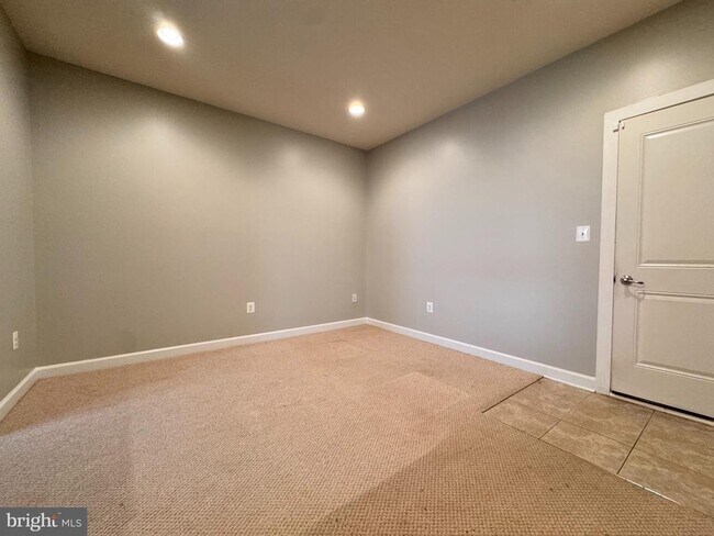 Building Photo - 20649 Duxbury Terrace