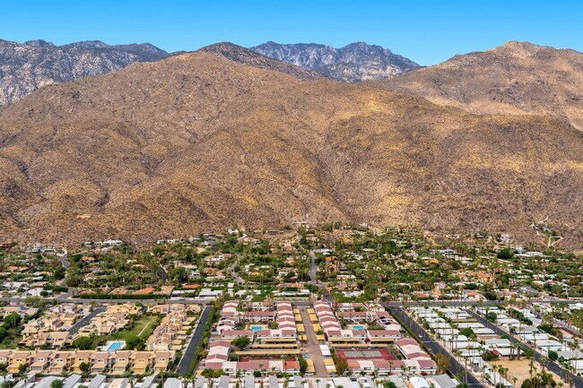 Building Photo - 1950 S Palm Canyon Dr
