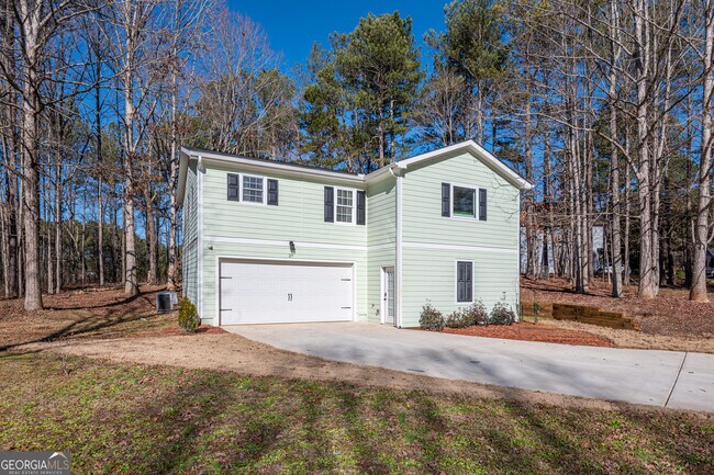 Building Photo - 27 W Ridge Dr SE