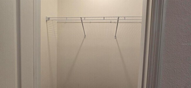 Building Photo - 804 Horsetail Dr