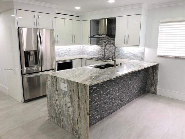 Building Photo - 710 N K St