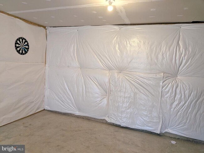 Building Photo - 21 Scrub Pne Ct