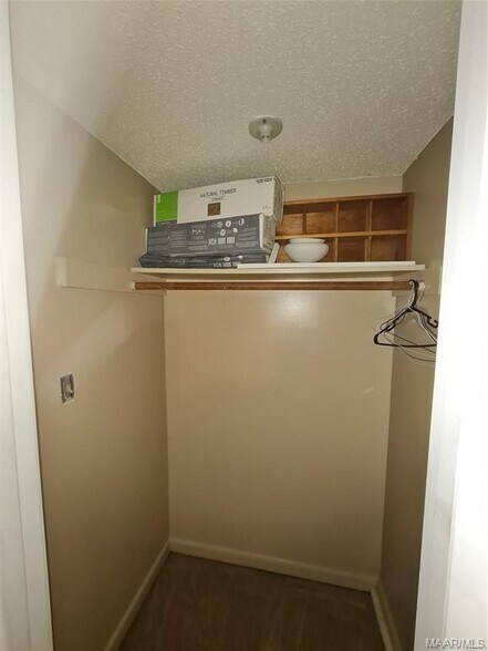 Building Photo - 1625 E Trinity Blvd