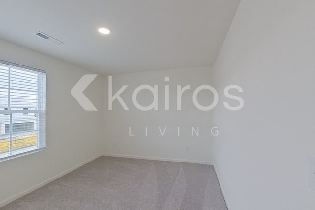 Building Photo - 7016 Moss Creek Way