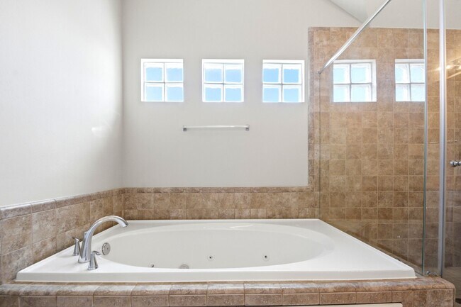 Building Photo - 11518 Main Cypress Dr