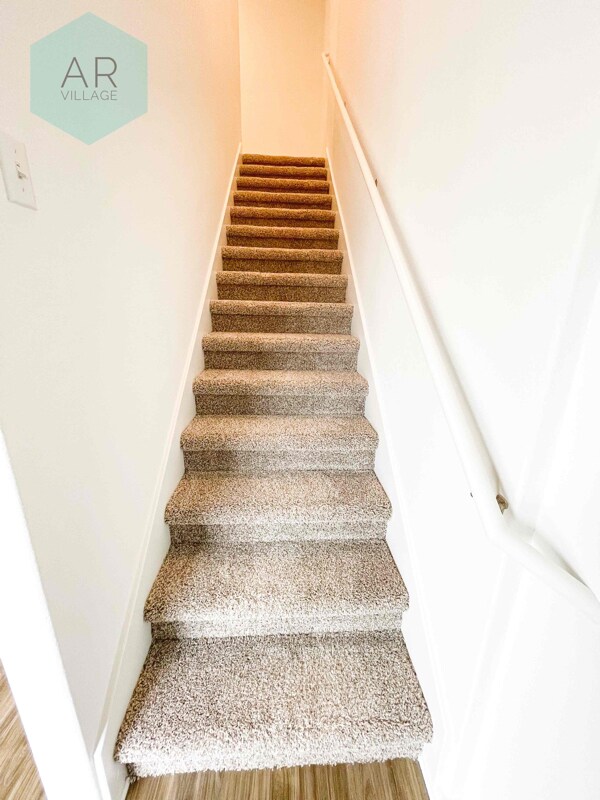 Building Photo - 335 Gabbro Gdns