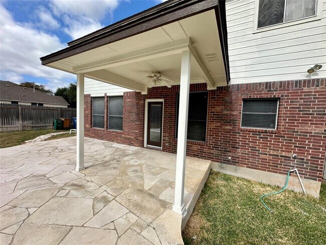 Building Photo - 14601 Ballycastle Trail