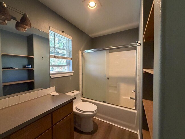 Building Photo - 2255 NW Monterey Pines Dr