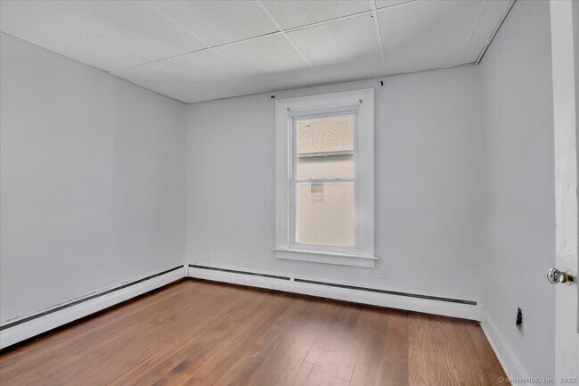 Building Photo - 29 Hotchkiss St