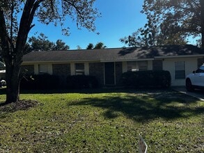 Building Photo - Country Living