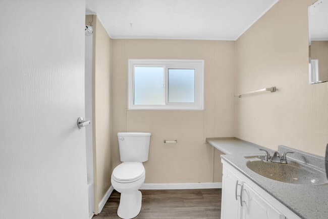 Building Photo - 248 2nd Ave